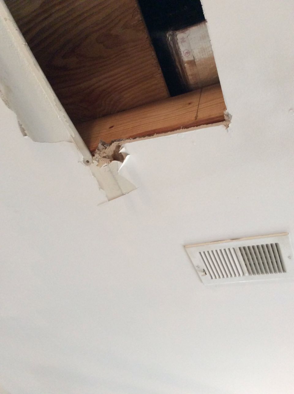 AC Condensate Leak Through the Ceiling Repaired